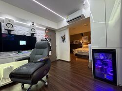 Blk 230 Hougang Avenue 1 (Hougang), HDB Executive #469658071